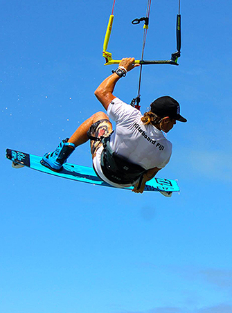 カイトサーフィン | フィジー旅行公式サイト